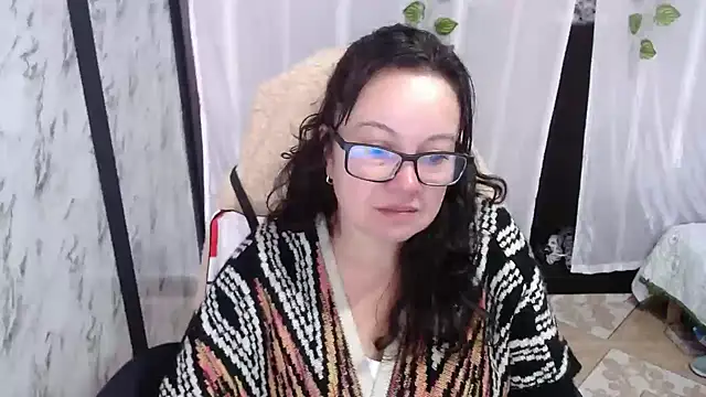 Sonialorens  online show from 03/08/25, 02:19