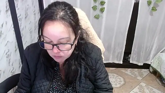 Sonialorens  online show from 03/11/25, 12:28