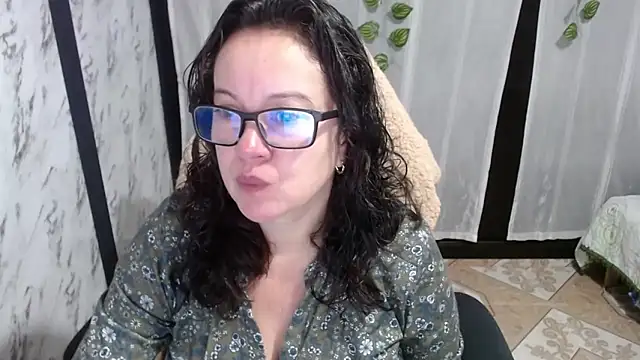 Sonialorens  online show from 03/14/25, 12:29