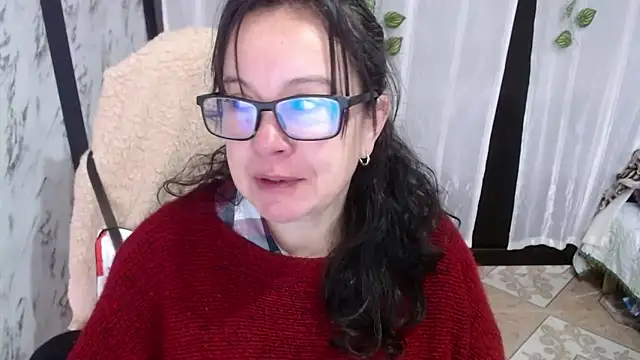 Sonialorens  online show from 03/18/25, 12:58