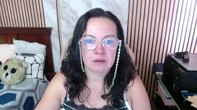 Sonialorens  online show from 02/17/26, 08:04