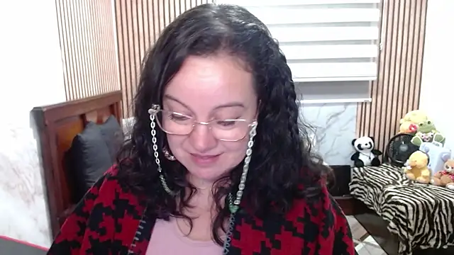 Snapshot of Sonialorens_ chatting on 04/29/26, 03:38 Sonialorens online show from 04/29/26, 03:38