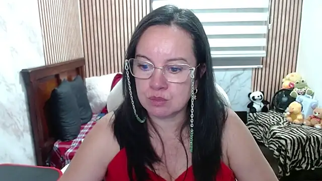 Snapshot of Sonialorens_ chatting on 05/01/26, 11:09 Sonialorens online show from 05/01/26, 11:09