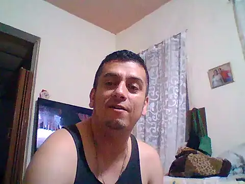 Snapshot of starplss chatting on 05/15/26, 03:46 starplss online show from 05/15/26, 03:46