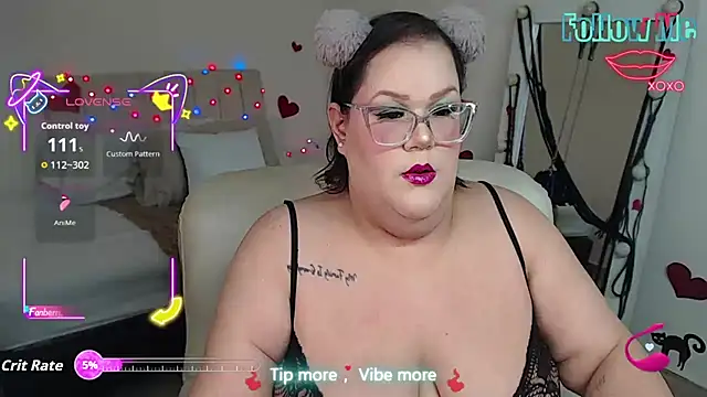 GiannaMorrys online show from 11/11/25, 02:22