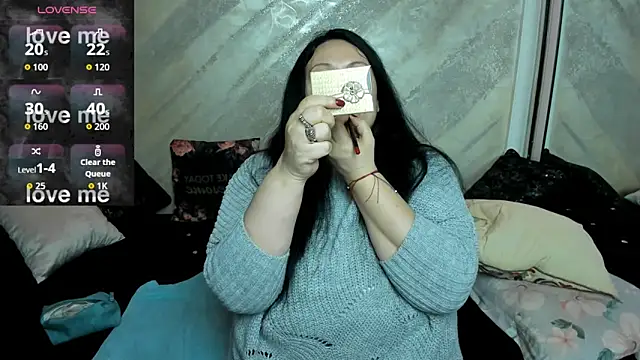 lady lauren online show from 12/04/25, 05:50