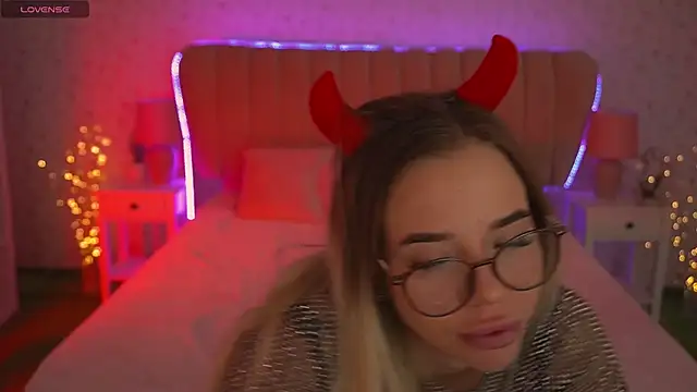 Sexy Ira online show from 02/09/25, 10:09