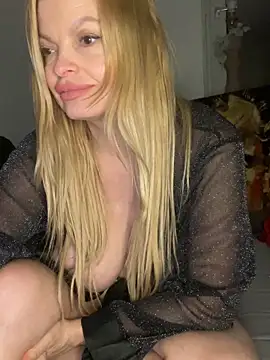 Lisavontease online show from 06/07/26, 09:40
