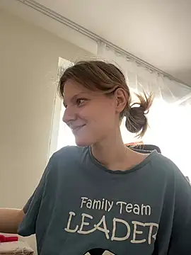 MaryHiggins online show from 02/04/25, 10:10