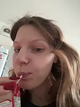 MaryHiggins online show from 02/06/25, 01:43