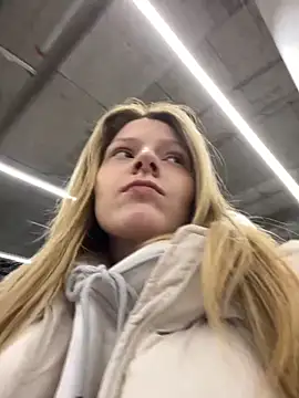 MaryHiggins online show from 11/19/25, 08:03