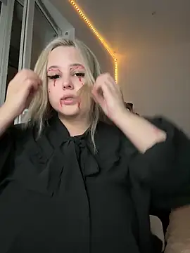 B Ratz online show from 10/31/25, 09:16