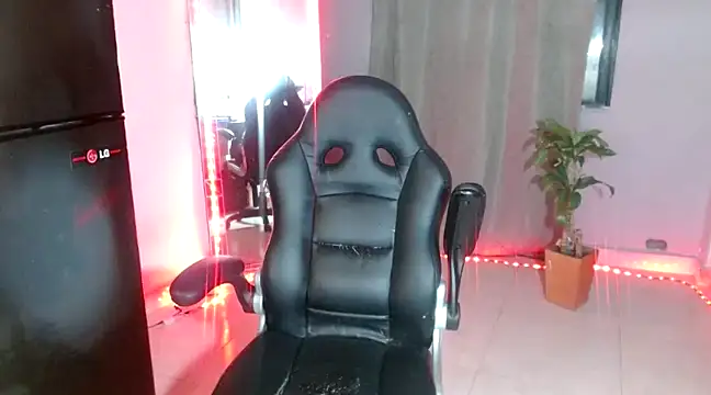 Ariana girlhots online show from 02/23/25, 05:45