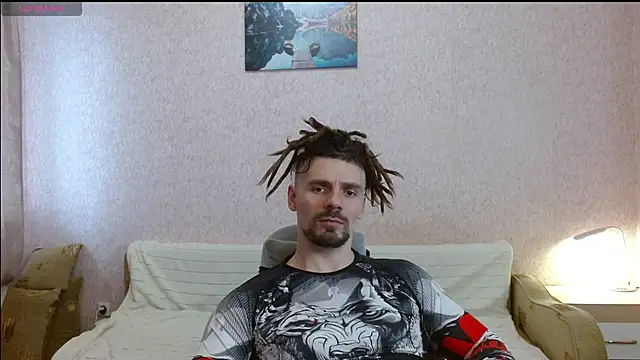 Snapshot of Aestheticguy101 chatting on 05/16/26, 01:32 Aestheticguy101 online show from 05/16/26, 01:32