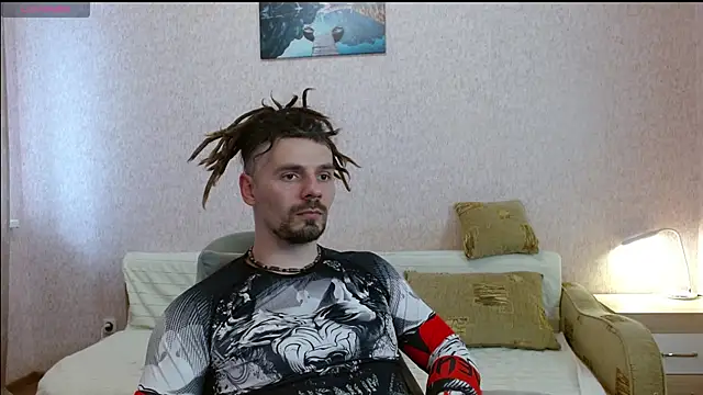 Snapshot of Aestheticguy101 chatting on 05/21/26, 01:07 Aestheticguy101 online show from 05/21/26, 01:07