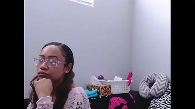 RylHoneyy online show from 03/13/26, 07:31