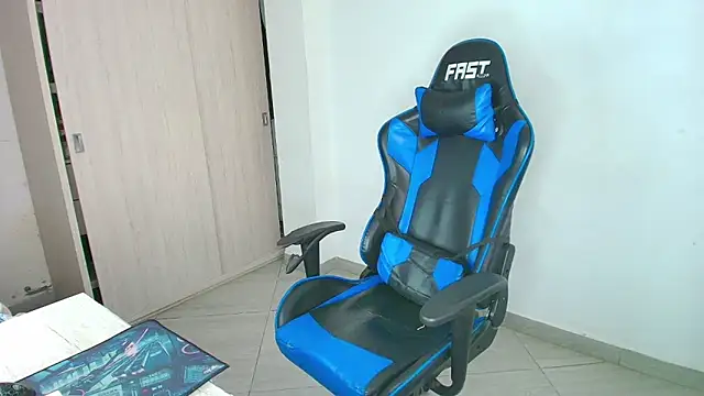 sophiax-x online show from 01/30/25, 08:53