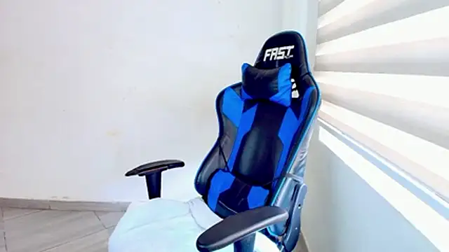 sophiax-x online show from 03/12/26, 05:30