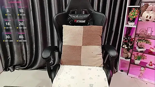 Yuki-yio online show from 10/23/25, 01:16