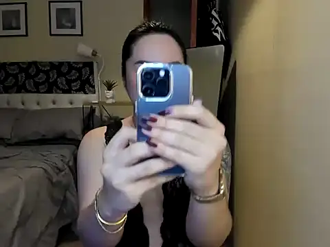 Sexysafarahh online show from 06/04/26, 02:17