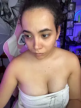 Emma Wish online show from 10/21/25, 04:19