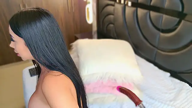 sarahgrey18 online show from 02/26/25, 02:25