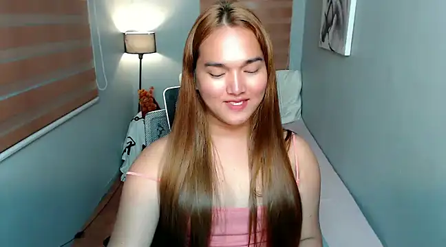 Snapshot of MoaningKylie chatting on 12/09/24, 12:51 MoaningKylie online show from 12/09/24, 12:51