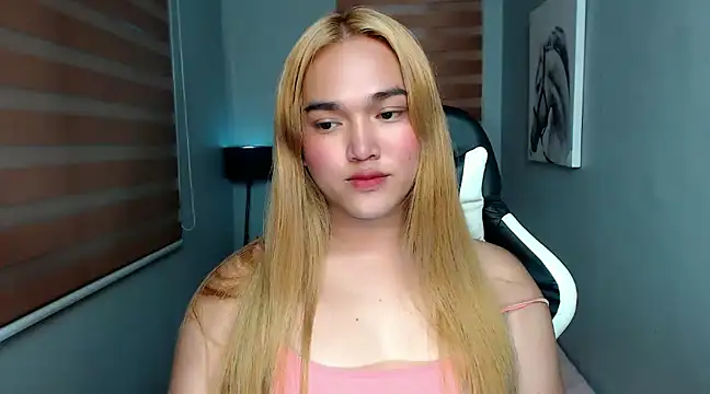 Snapshot of MoaningKylie chatting on 01/21/25, 06:33 MoaningKylie online show from 01/21/25, 06:33