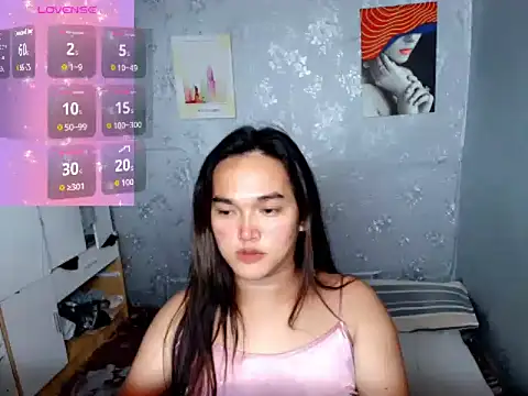 Snapshot of MoaningKylie chatting on 10/17/25, 02:08 MoaningKylie online show from 10/17/25, 02:08