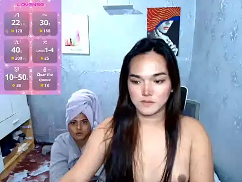 Snapshot of MoaningKylie chatting on 10/26/25, 07:25 MoaningKylie online show from 10/26/25, 07:25