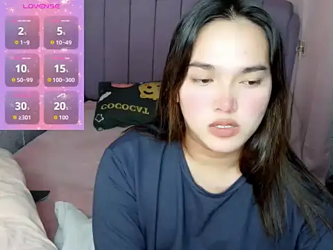 Snapshot of MoaningKylie chatting on 02/10/26, 04:27 MoaningKylie online show from 02/10/26, 04:27