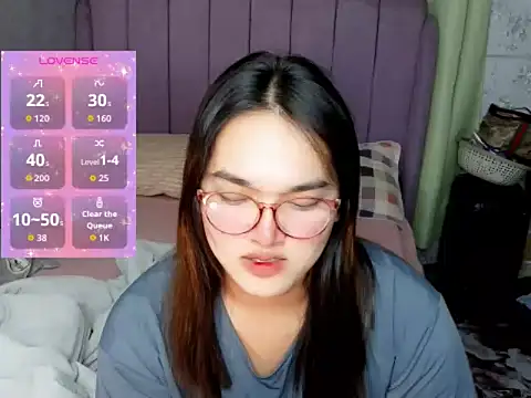 Snapshot of MoaningKylie chatting on 02/21/26, 02:18 MoaningKylie online show from 02/21/26, 02:18