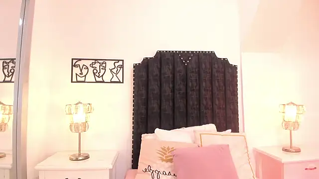 Alana 2916  online show from 01/29/25, 10:53