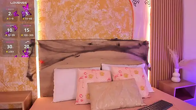 Alana 2916  online show from 10/30/25, 03:19