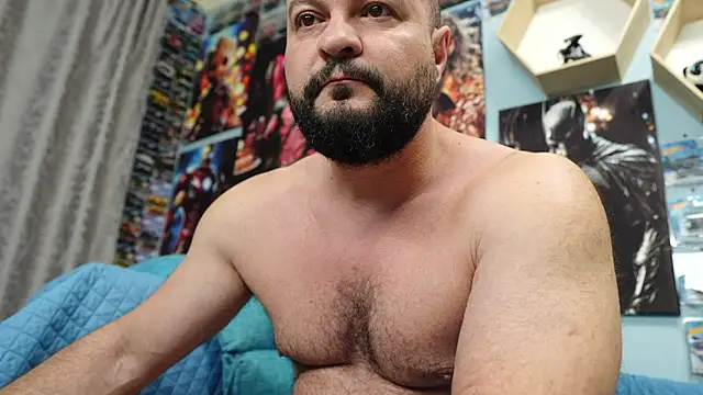 Muscle Bear online show from 10/24/25, 04:42