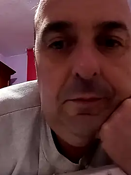 Snapshot of Hot-pico76 chatting on 12/14/24, 11:56 Hot-pico76 online show from 12/14/24, 11:56