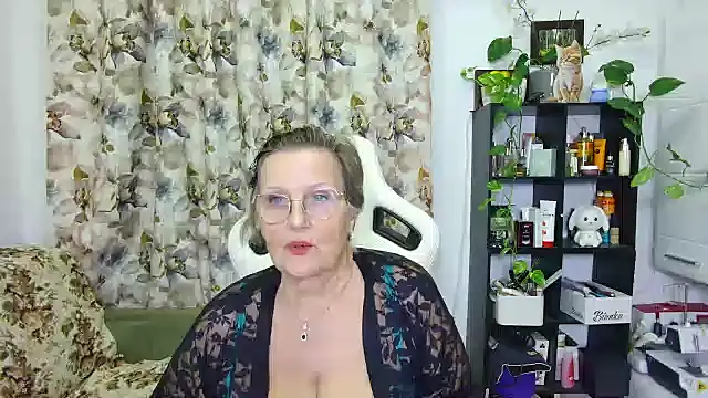 Selenna57 online show from 01/06/25, 07:02