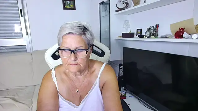 Snapshot of Selenna57 chatting on 07/01/26, 05:23 Selenna57 online show from 07/01/26, 05:23