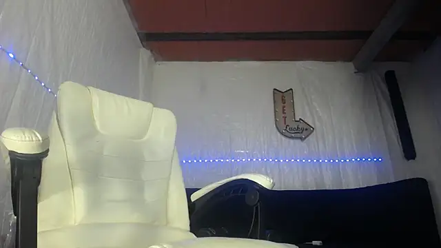 Snapshot of Carlo_yates chatting on 06/07/26, 10:57 Carlo yates online show from 06/07/26, 10:57