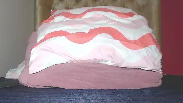 Amber Moore online show from 02/13/25, 08:17