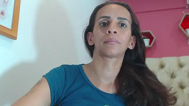 Amber Moore online show from 10/07/25, 12:30