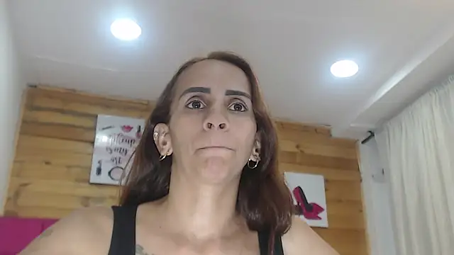 Amber Moore online show from 10/16/25, 11:50