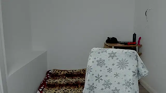 Snapshot of sexxymuscles4u chatting on 12/12/24, 09:40 sexxymuscles4u online show from 12/12/24, 09:40