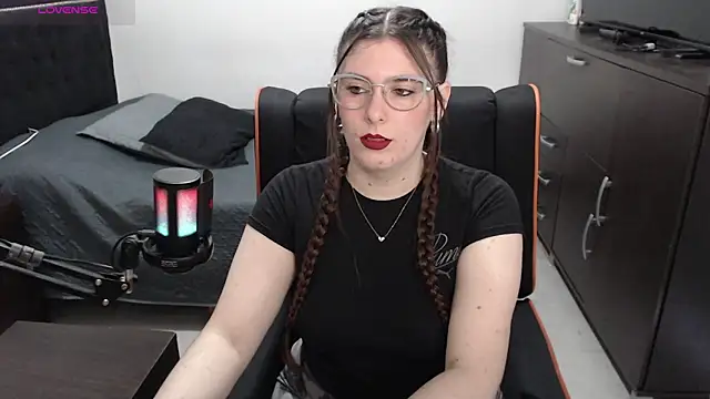 xxbbtaa online show from 04/18/26, 08:09