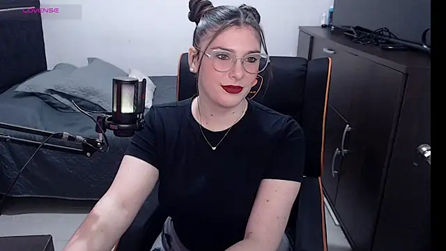 Snapshot of xxbbtaa chatting on 07/18/26, 10:13 xxbbtaa online show from 07/18/26, 10:13