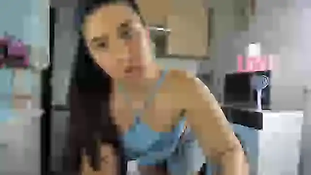 Snapshot of MiaMarrone chatting on 06/17/26, 05:03 MiaMarrone online show from 06/17/26, 05:03