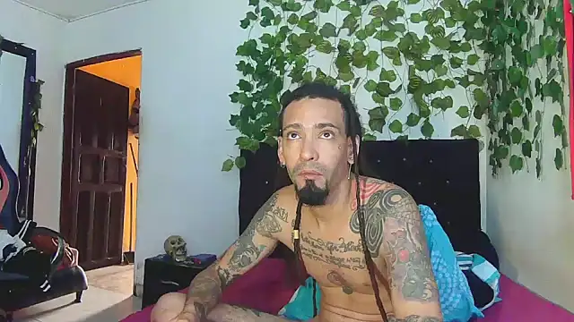 Snapshot of caribbeanlover1 chatting on 05/11/26, 02:45 caribbeanlover1 online show from 05/11/26, 02:45
