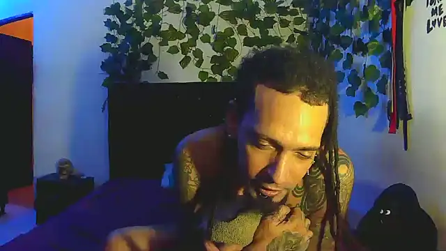 Snapshot of caribbeanlover1 chatting on 06/05/26, 02:07 caribbeanlover1 online show from 06/05/26, 02:07