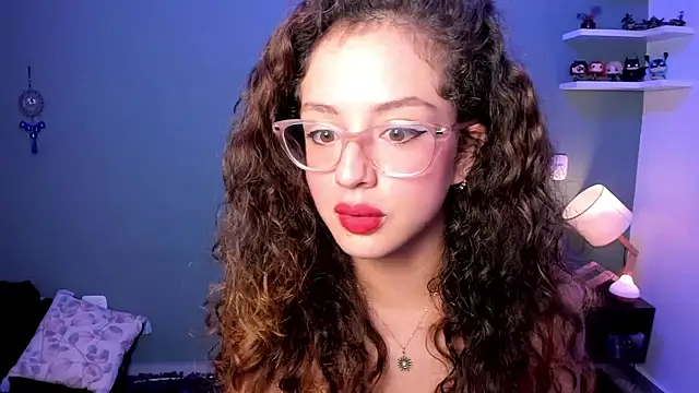 Cassandra Caiin online show from 12/17/24, 10:11