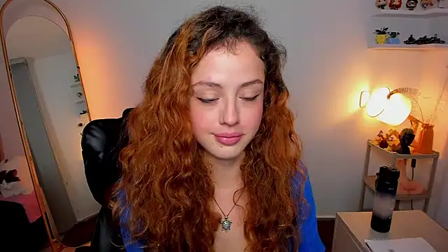 Cassandra Caiin online show from 09/12/25, 03:17